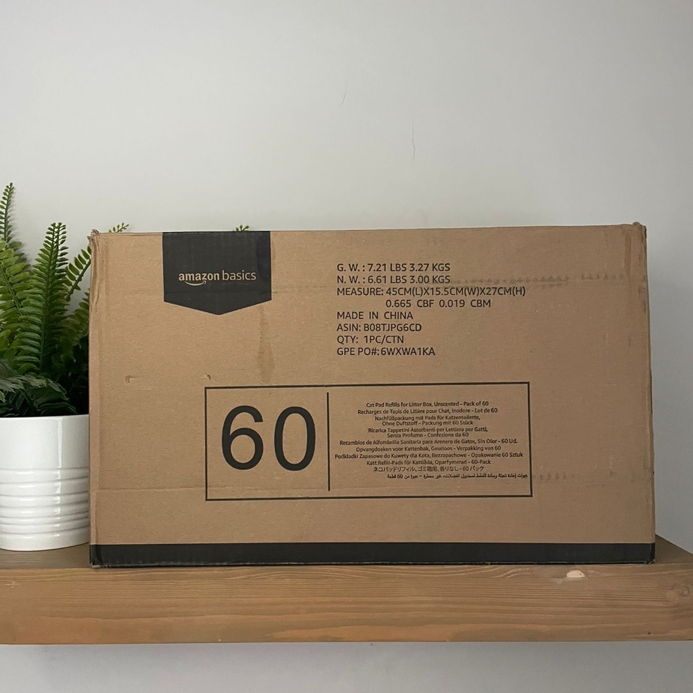 Amazon Basics Cat Pad Refills for Litter Box, Unscented, 60 Count